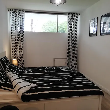 Kuenstler-suite 7 - Koeln, Netflix, Phantasialand *