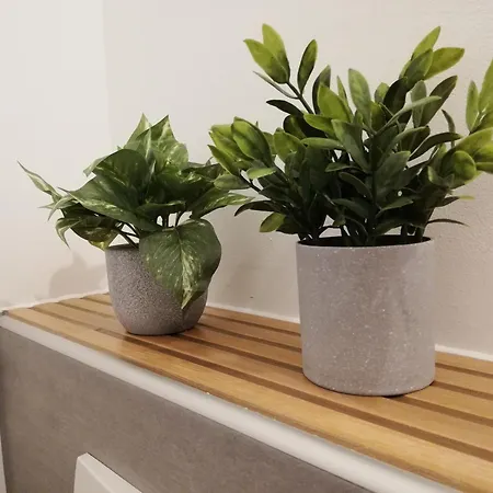 Kuenstler-suite 7 - Koeln, Netflix, Phantasialand ケルペン