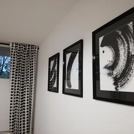 Kuenstler-suite 7 - Koeln, Netflix, Phantasialand *