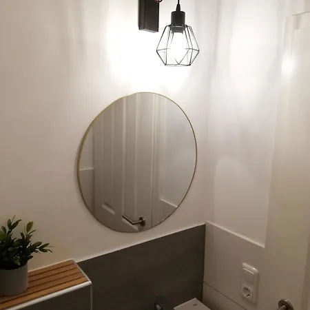 Kuenstler-suite 7 - Koeln, Netflix, Phantasialand Apartment *