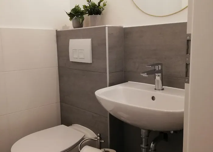 Kuenstler-suite 7 - Koeln, Netflix, Phantasialand Lejlighed Kerpen (North Rhine-Westphalia)