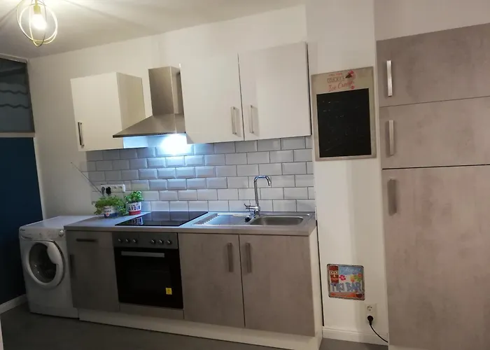 Lejlighed Kuenstler-suite 7 - Koeln, Netflix, Phantasialand Kerpen (North Rhine-Westphalia)