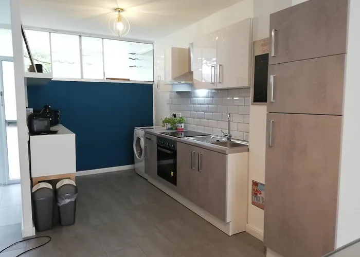 Kuenstler-suite 7 - Koeln, Netflix, Phantasialand *